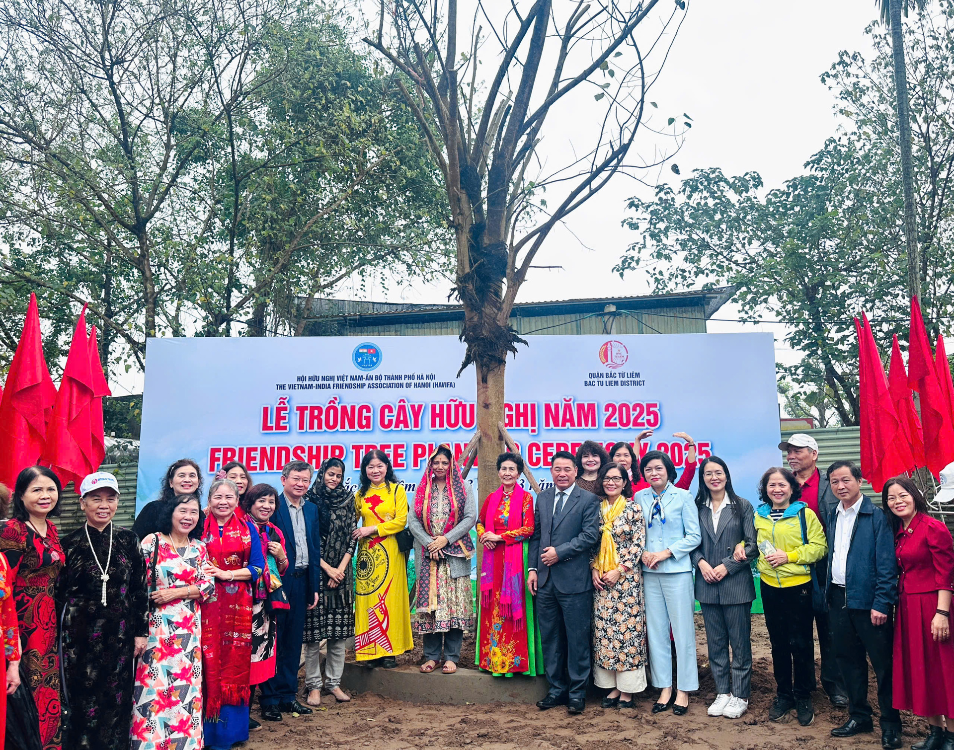 Lễ trồng cây hữu nghị tại chùa Hoàng Xá: Nhịp cầu kết nối văn hóa Việt Nam và Ấn Độ