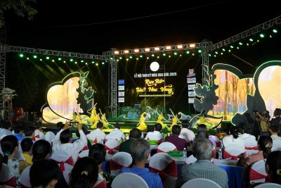 Khai mạc Lễ hội hoa sưa năm 2025 - "rực rỡ sắc hoa vàng" tại Quảng Nam