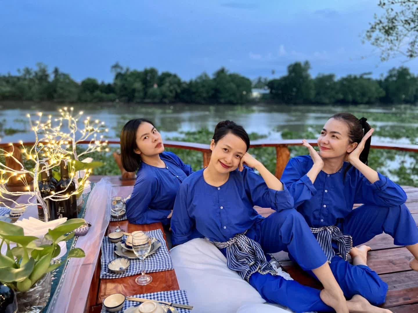 Diễn viên Vân Trang thường xuyên rủ các đồng nghiệp về khu vườn sinh thái của mình.