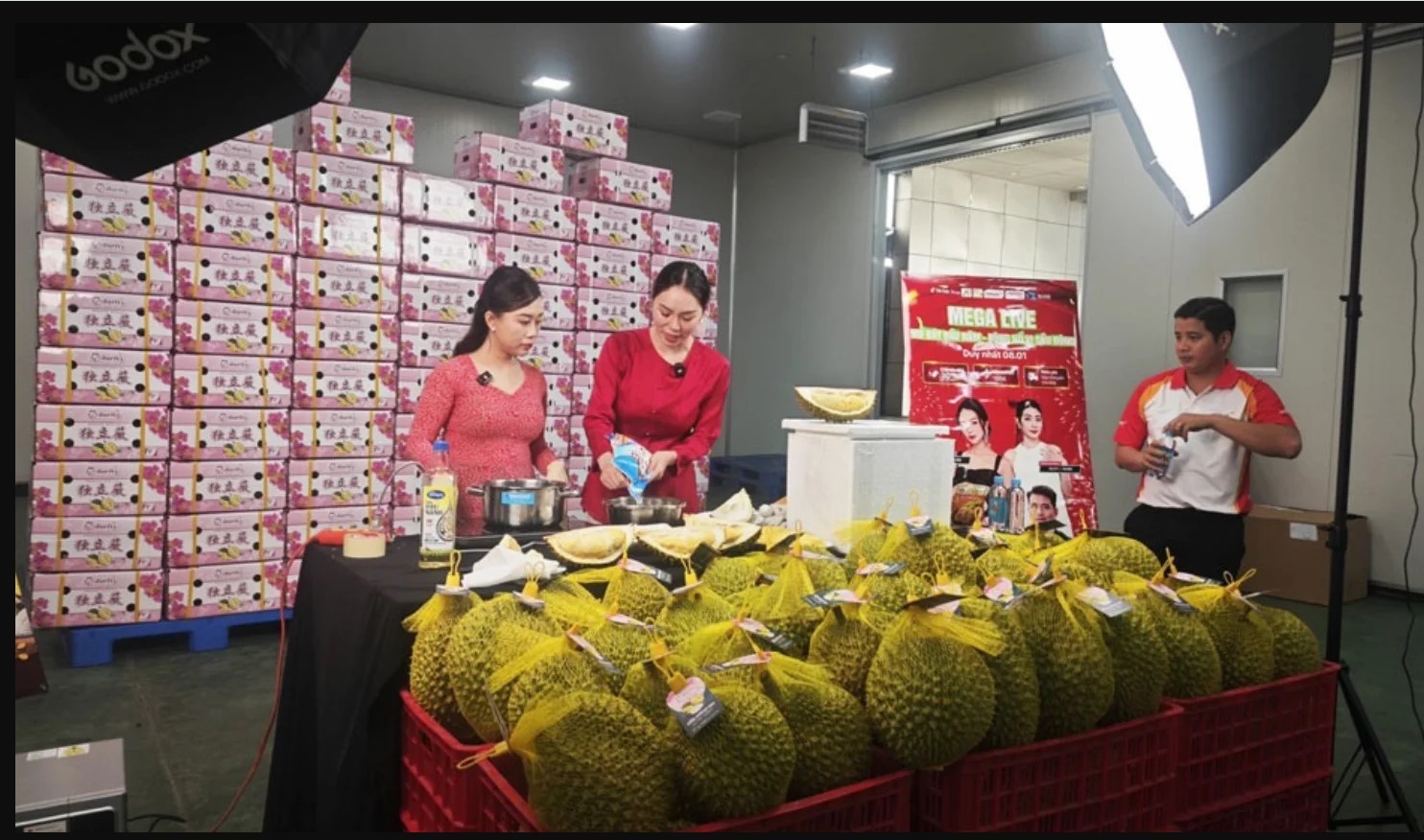 Livestream mở đường cho nông sản, sinh vật cảnh Việt Nam trên bản đồ thương mại điện tử