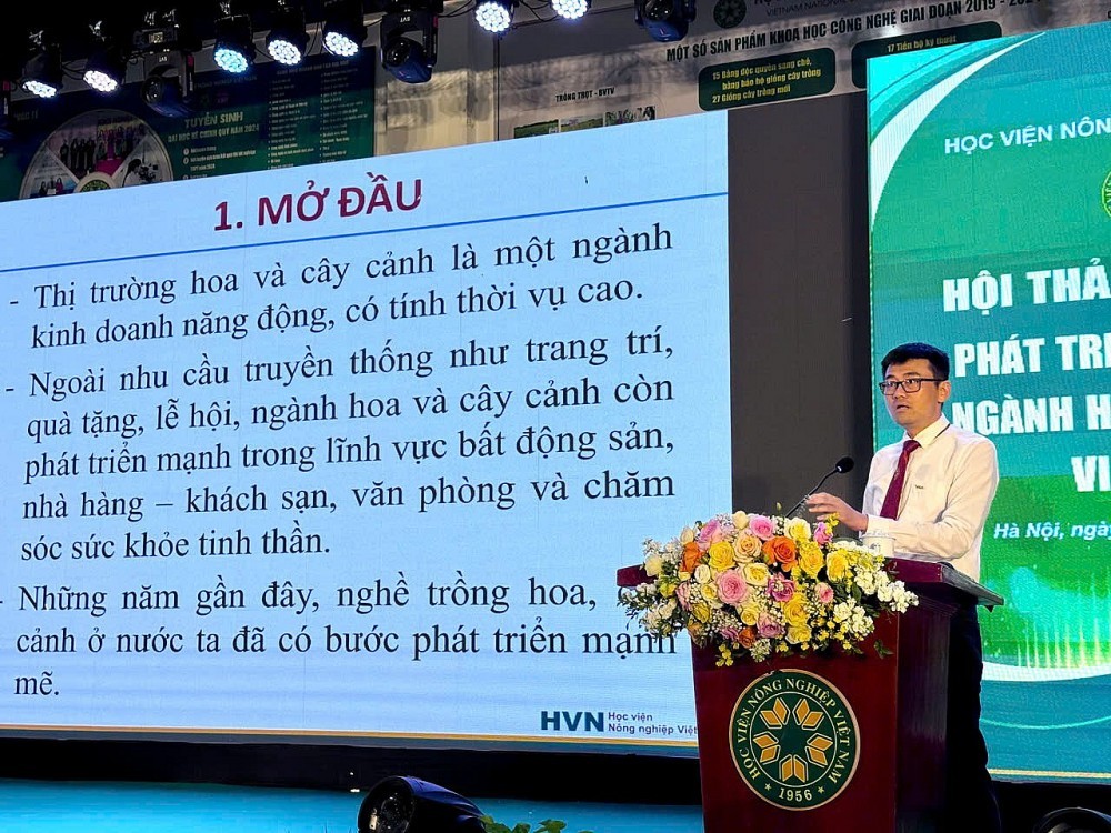 Đẩy mạnh tín dụng và cơ chế đầu tư cho ngành hoa, cây cảnh để khai thác hết tiềm năng sẵn có