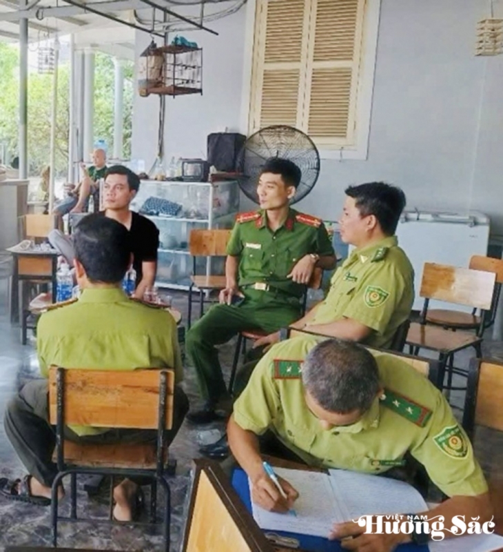 Huế: Khách mang chim cảnh đi cà phê phải có giấy tờ hợp pháp