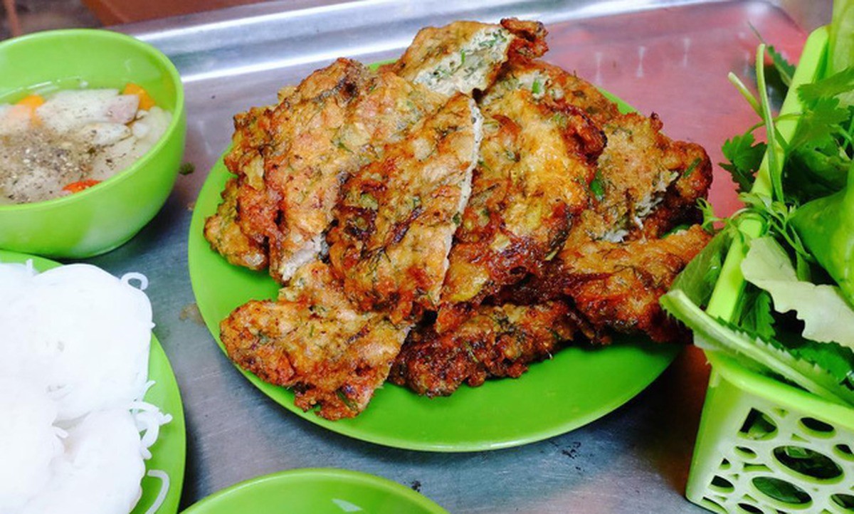 Hải Dương - Hải Phòng “về chung một nhà”: Khách đến vừa được ăn vải thiều, bánh đậu xanh, vừa thưởng thức chả rươi, nem cua bể