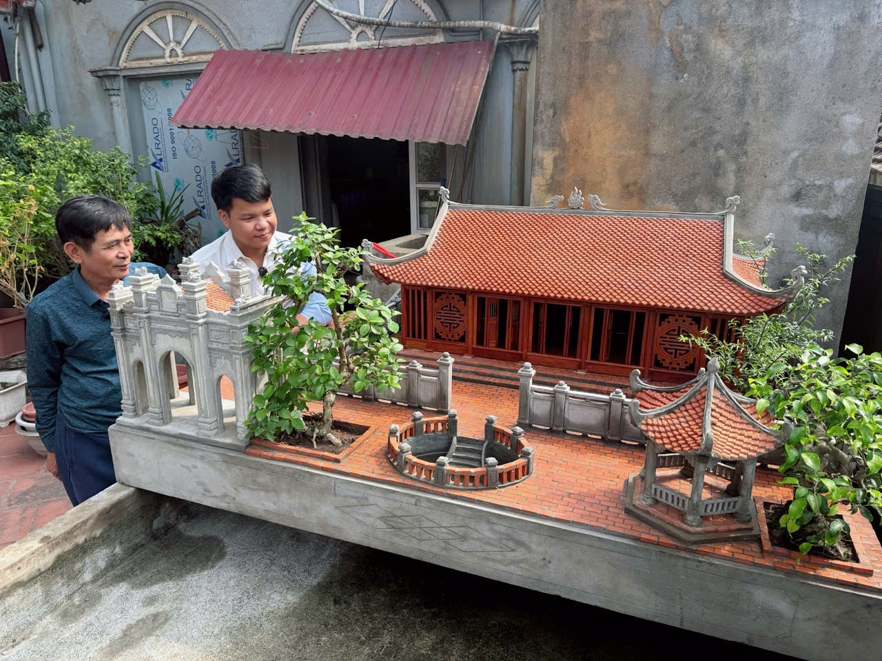 Chàng trai Nam Định mang ký ức làng quê Bắc Bộ đi muôn nơi qua mô hình nhà cổ