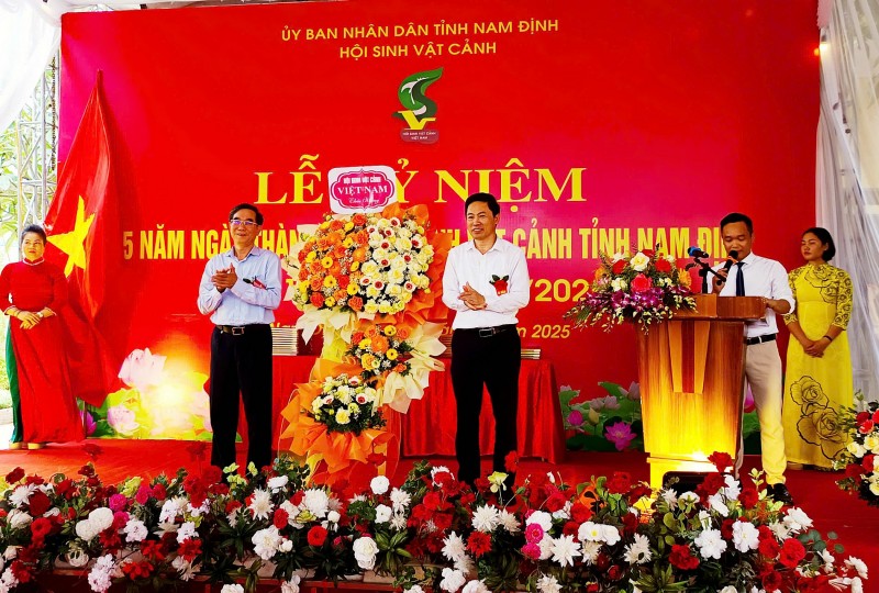 Đình Vị Khê đón sự kiện lớn: Chào mừng Lễ kỷ niệm 35 năm thành lập Hội Sinh vật cảnh tỉnh Nam Định