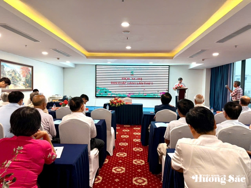 Tạp chí Việt Nam hương sắc: Đổi mới toàn diện tiến vào kỷ nguyên mới