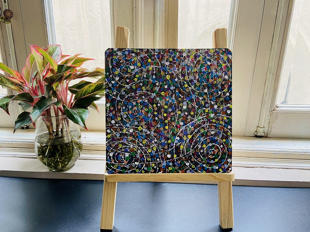 Mandala Sen và hành trình nở hoa từ những dấu chấm Mandala Sen và hành trình nở hoa từ những dấu chấm