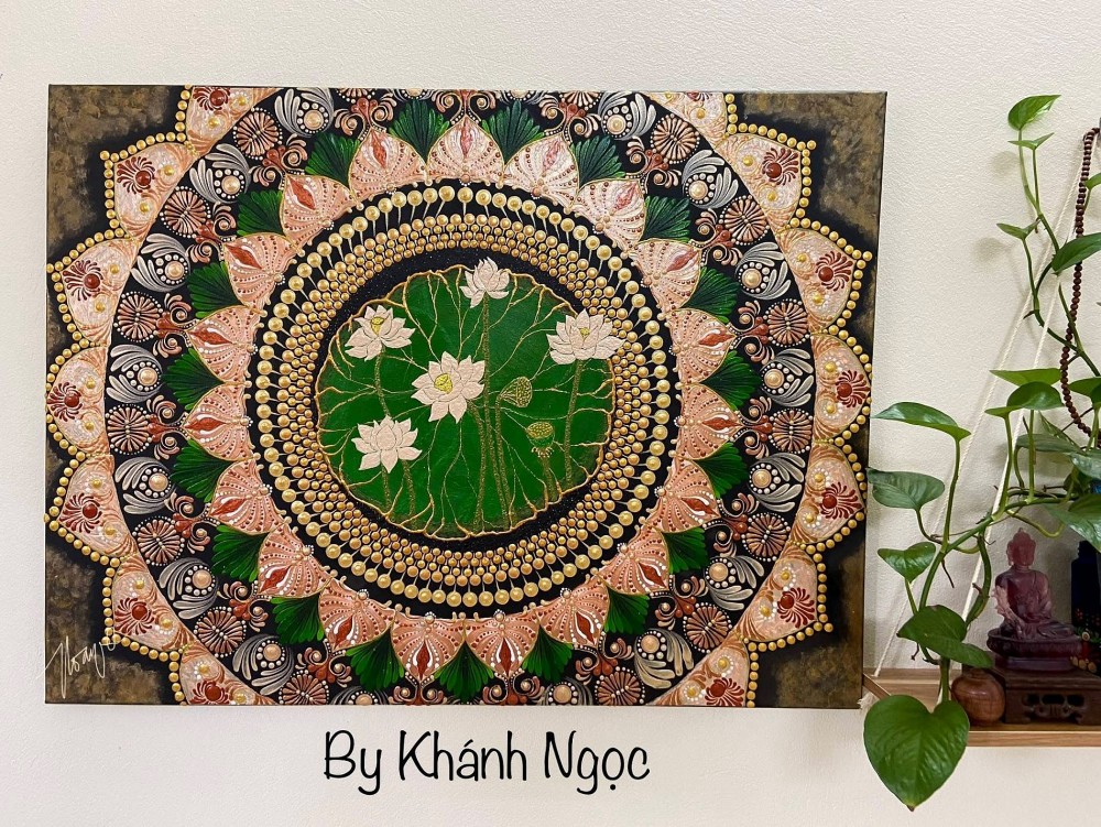 Mandala Sen và hành trình nở hoa từ những dấu chấm Mandala Sen và hành trình nở hoa từ những dấu chấm