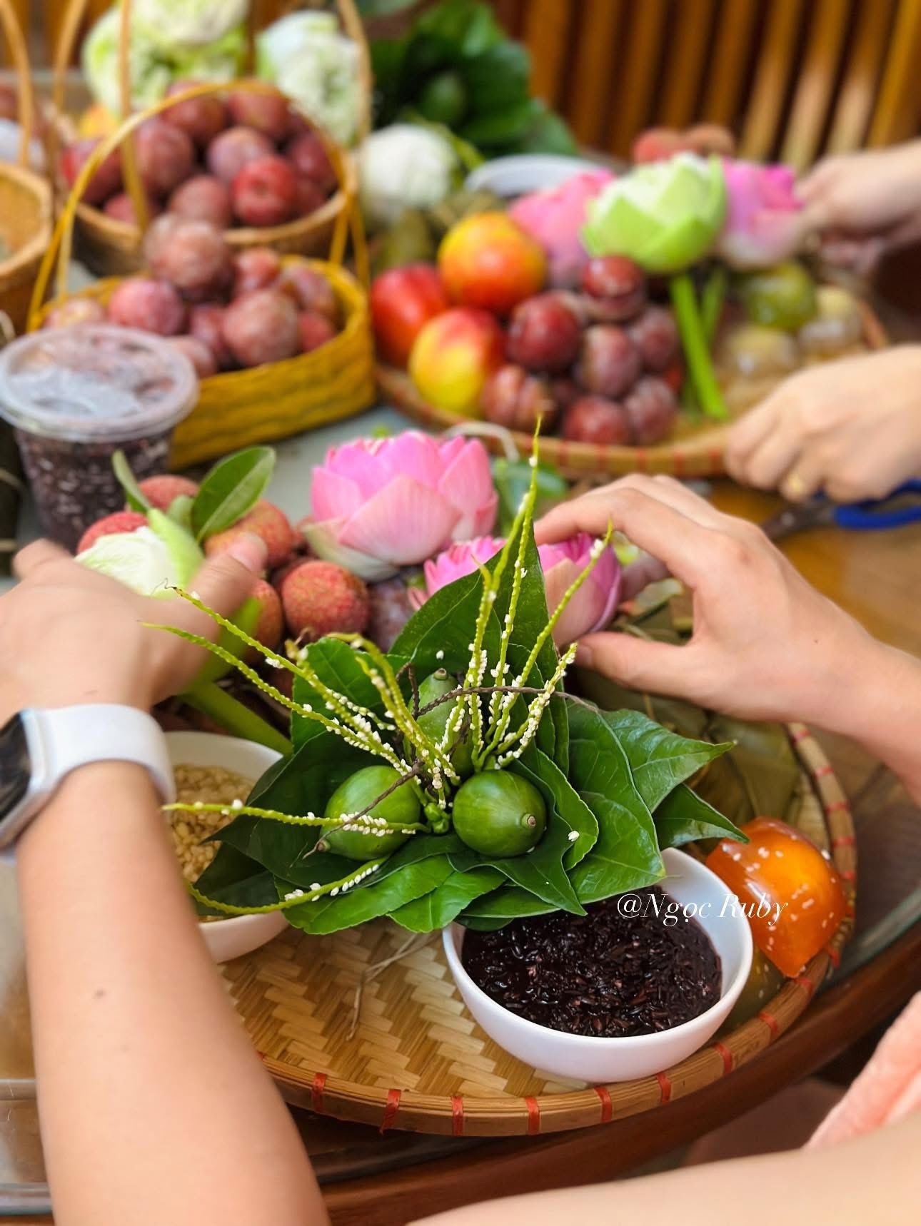 Chiêm ngưỡng mâm cúng Tết Đoan Ngọ 5/5 Âm lịch: Đẹp chuẩn truyền thống, trọn vẹn ý nghĩa