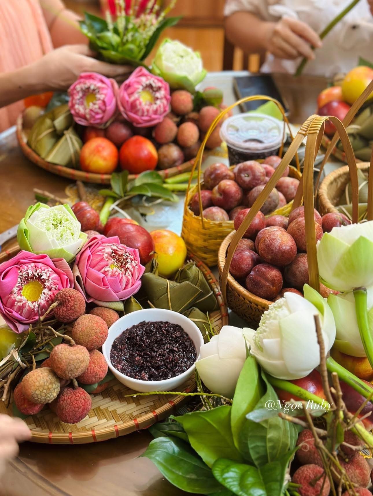Chiêm ngưỡng mâm cúng Tết Đoan Ngọ 5/5 Âm lịch: Đẹp chuẩn truyền thống, trọn vẹn ý nghĩa