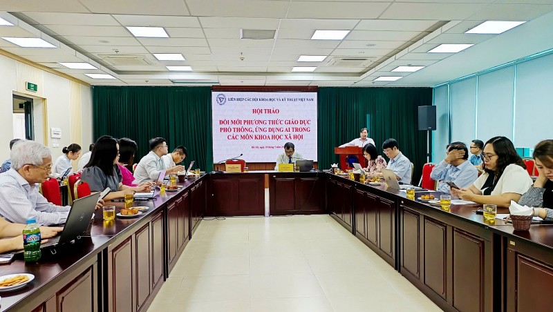 Hội thảo giáo dục 2025: AI đang thay đổi cách dạy và học môn khoa học xã hội