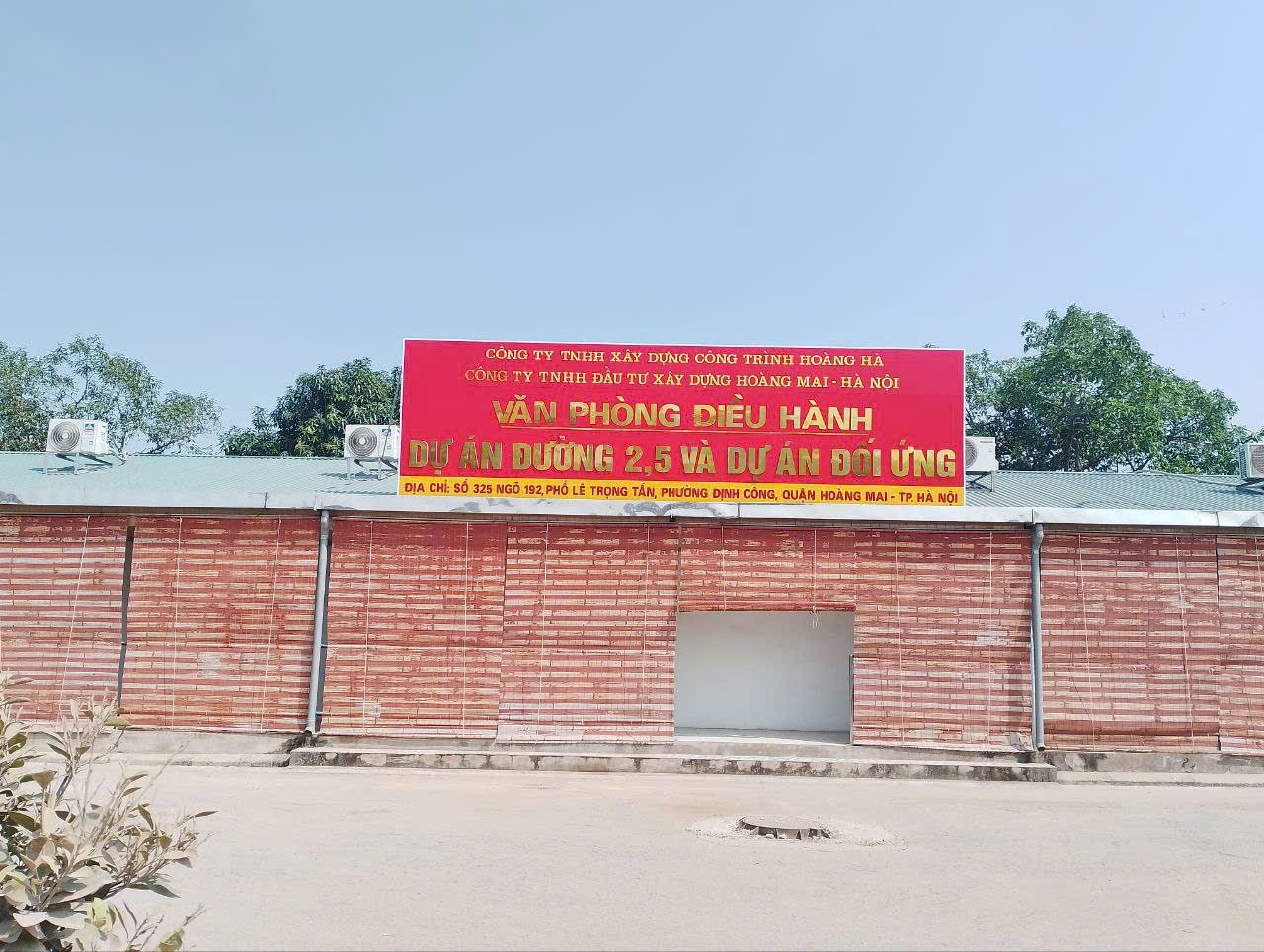 Dự án đầu tư xây dựng đường 2,5 (đoạn từ đầm Hồng đến quốc lộ 1A) do liên danh Công ty cổ phần Kinh doanh phát triển nhà và đô thị Hà Nội và Công ty TNHH Xây dựng công trình Hoàng Hà 