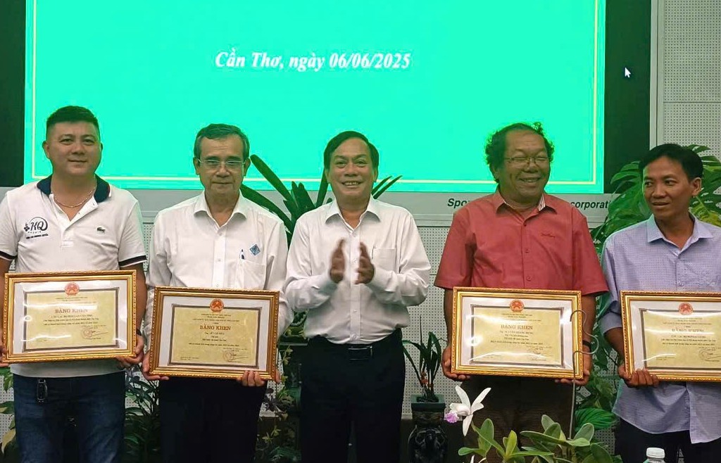 Cần Thơ: Tôn vinh nghệ nhân và nhà vườn sinh vật cảnh tiêu biểu năm 2024