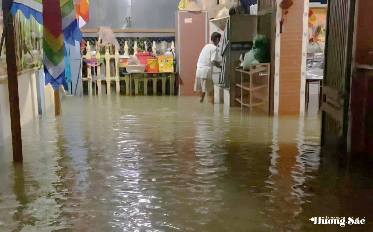 Bão số 1 gây mưa lớn - Nhiều tỉnh miền Trung ngập cục bộ, thiệt hại nhiều tài sản
