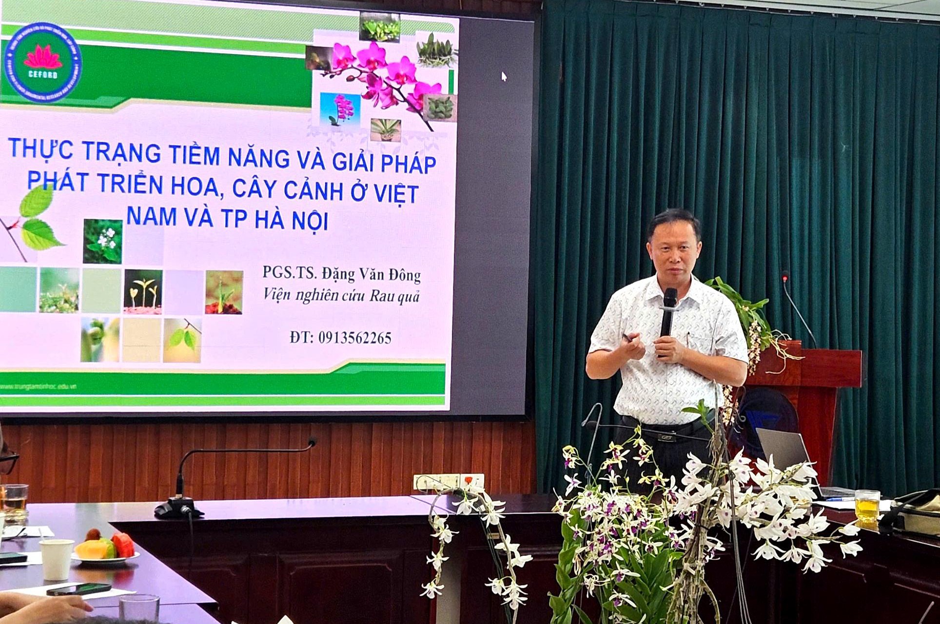 Hà Nội: Hội thảo tìm lời giải công nghệ trong sản xuất rau và hoa