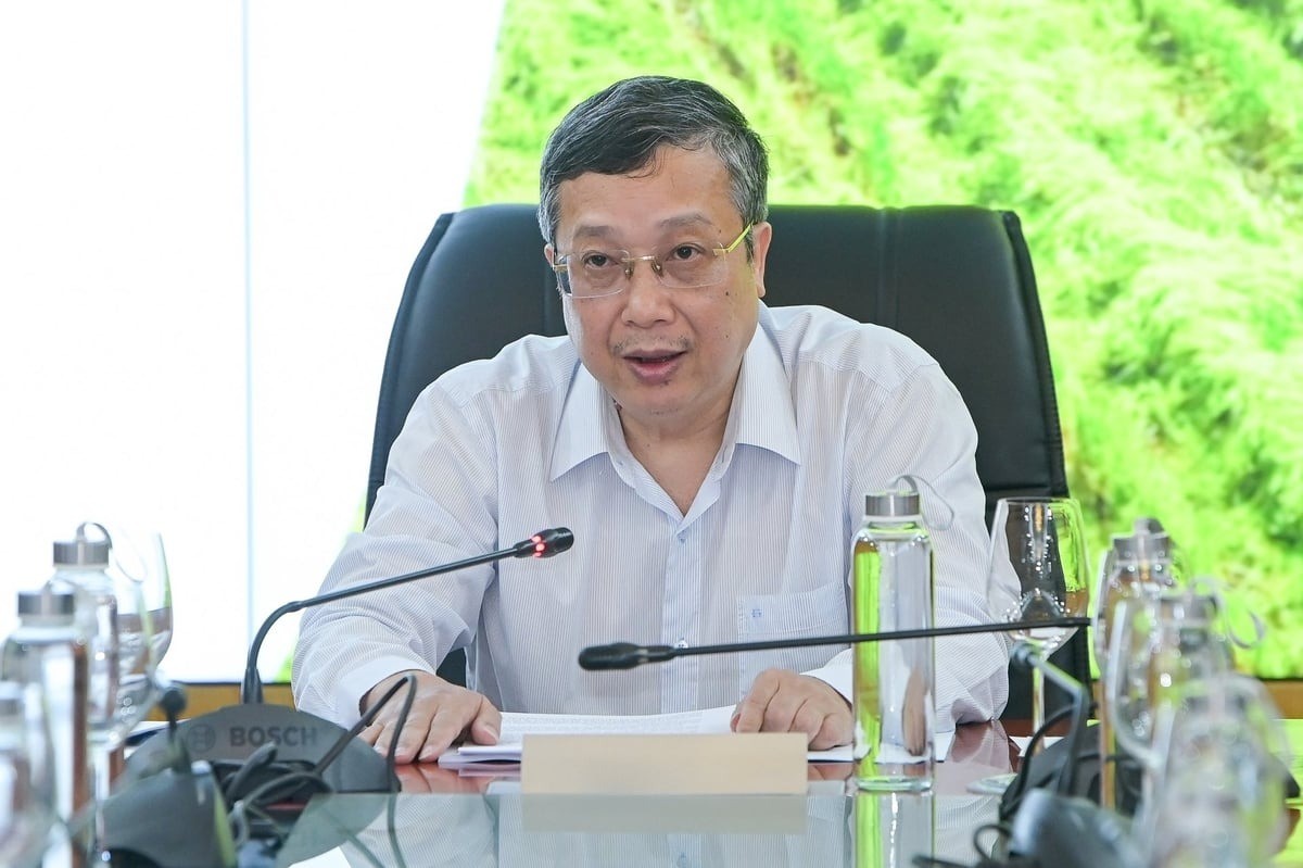 Thứ trưởng Hoàng Trung nhấn mạnh vấn đề về công cụ đo và quy trình canh tác.