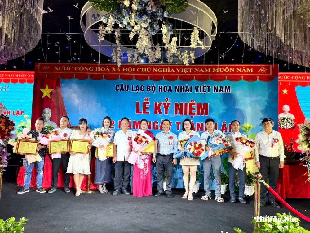 CLB Hoa Nhài Việt Nam kỷ niệm 2 năm thành lập: Xây nền vững – Dựng tầm cao CLB Hoa Nhài Việt Nam kỷ niệm 2 năm thành lập: Xây nền vững – Dựng tầm cao