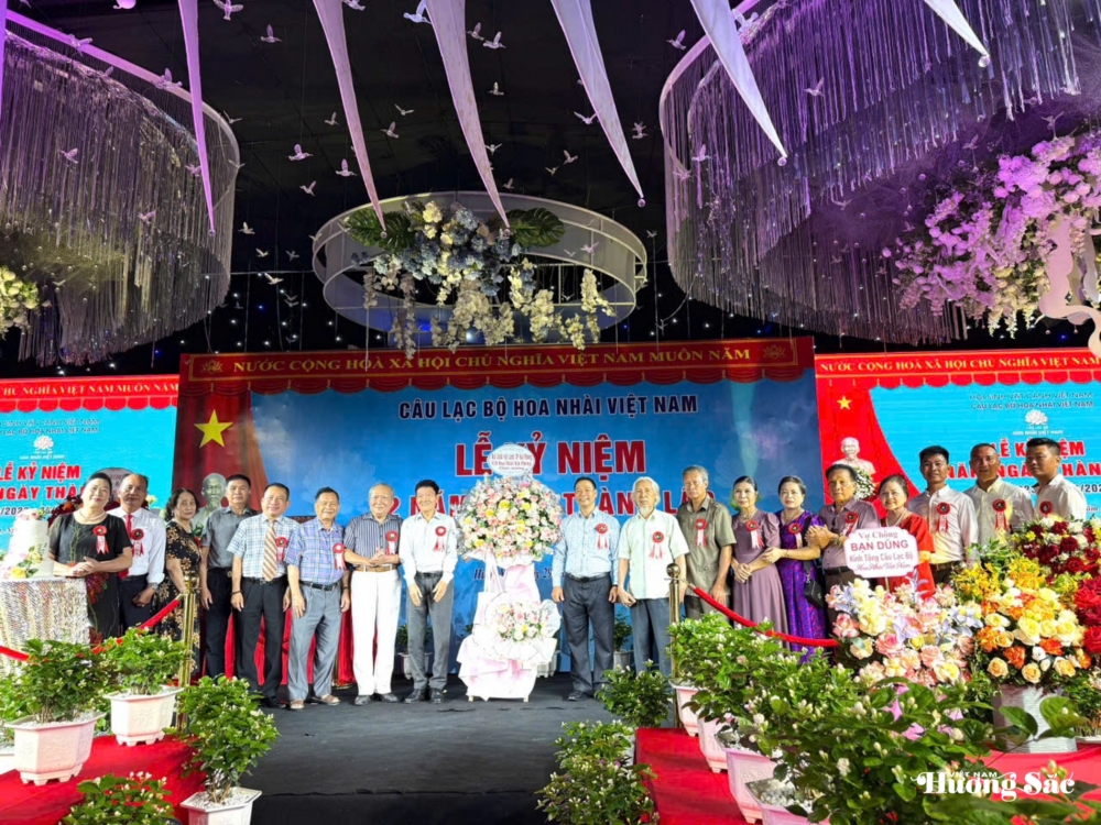 CLB Hoa Nhài Việt Nam kỷ niệm 2 năm thành lập: Xây nền vững – Dựng tầm cao CLB Hoa Nhài Việt Nam kỷ niệm 2 năm thành lập: Xây nền vững – Dựng tầm cao