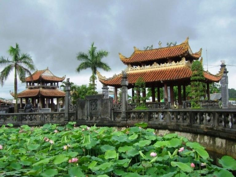 Thiên đường sen và thung lũng hoa giữa lòng Thủ đô