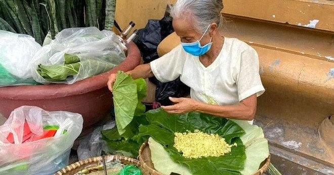 Từ món quà quê dân dã trở thành nghề chính của cả một làng ở Hà Nội