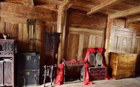 Ngôi nhà cổ bằng gỗ quý trị giá 3.000 tỷ đồng: Trăm năm không mục, vẫn tỏa hương như mới