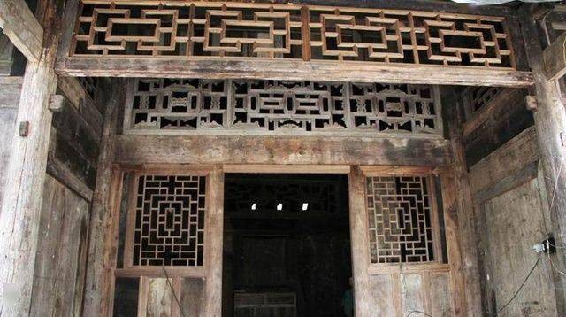 Ngôi nhà cổ bằng gỗ quý trị giá 3.000 tỷ đồng: Trăm năm không mục, vẫn tỏa hương như mới