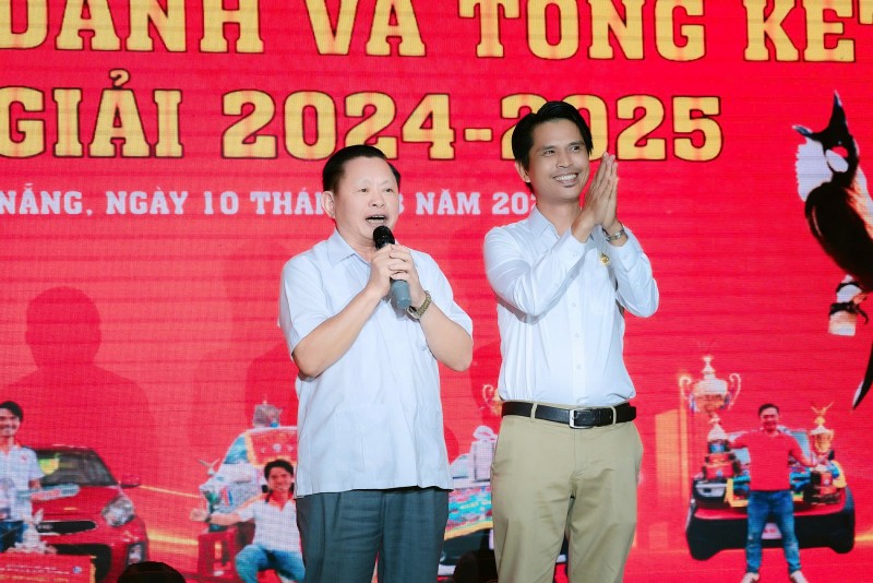 Vinh quang mùa giải 2024-2025: Bộ Ba Phép Thuật tri ân và tôn vinh những người giữ lửa đam mê