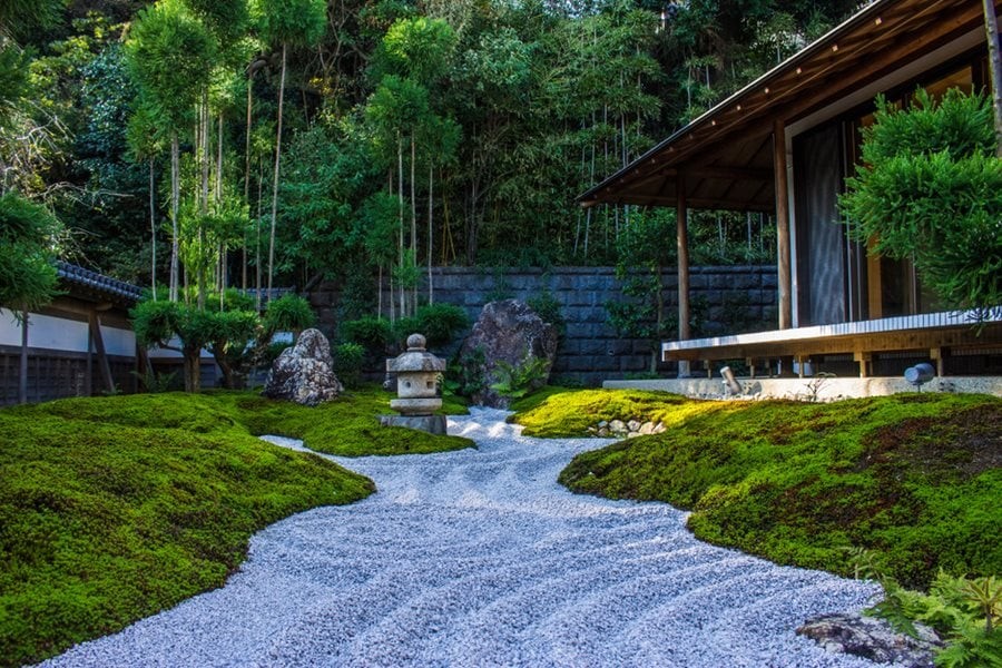 10 mẫu thiết kế sân vườn biệt thự tạo điểm nhấn sang trọng cho tổ ấm
