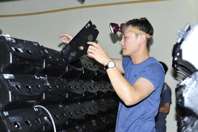 Chi nửa tỷ đồng thử nghiệm nuôi cua biển trong hộp nhựa