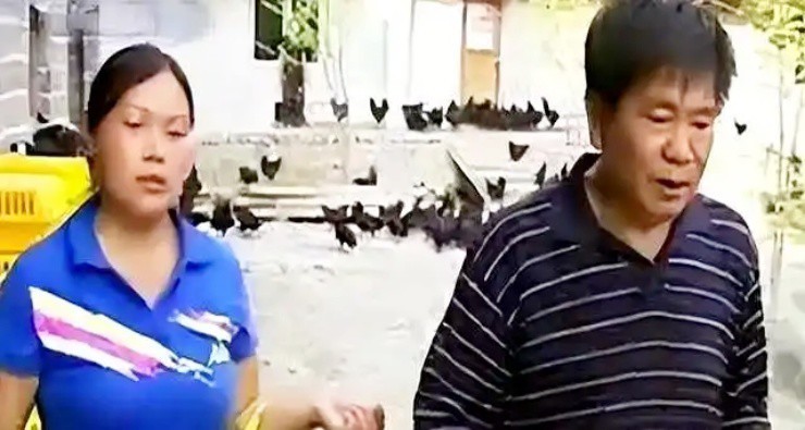 Bỏ phố về rừng sau cú sốc hôn nhân, người đàn ông từ tay trắng kiếm 14 tỷ/năm nhờ nuôi gà