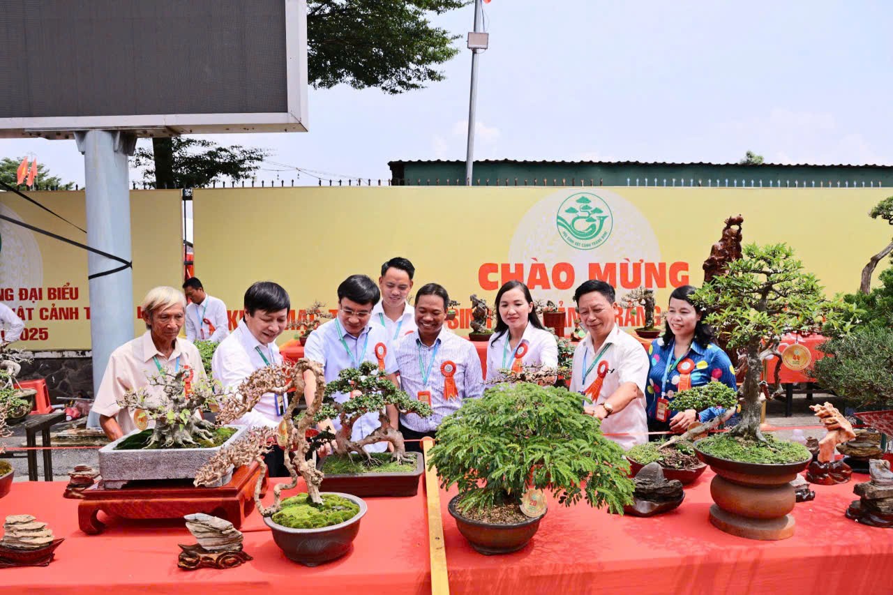 Lãnh đạo Hội Sinh vật cảnh Việt Nam dự Triển lãm sinh vật cảnh Trảng Bom lần thứ nhất