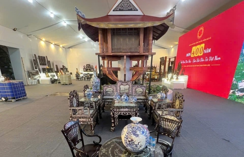 Giới trẻ Hà Nội hòa mình vào không gian làng nghề truyền thống