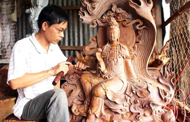 Làng nghề mộc Chợ Thủ - dấu ấn văn hóa từ những đường chạm tinh xảo