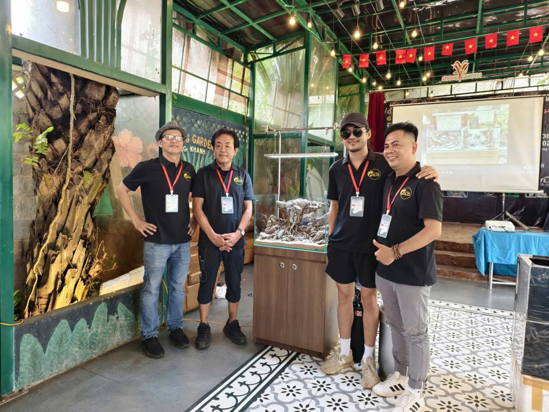 Khi những huyền thoại thủy sinh cùng góp mặt trên một sân khấu