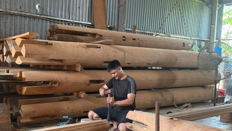 Sức sống mới ở làng mộc Phù Yên