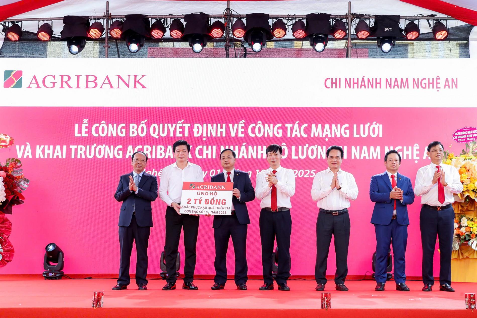 Chủ tịch HĐTV Agribank Tô Huy Vũ trực tiếp chỉ đạo ứng phó bão số 10 tại Nghệ An