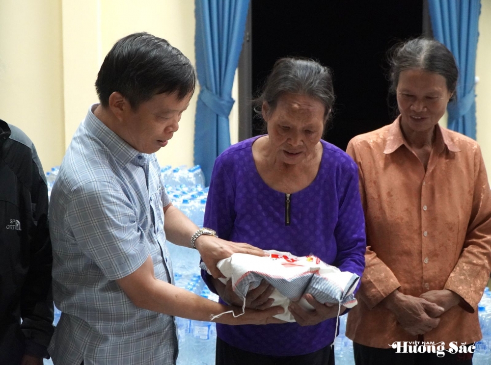 Tuyên Quang: Hiệp hội Doanh nghiệp tỉnh đồng hành cùng đồng bào vùng lũ