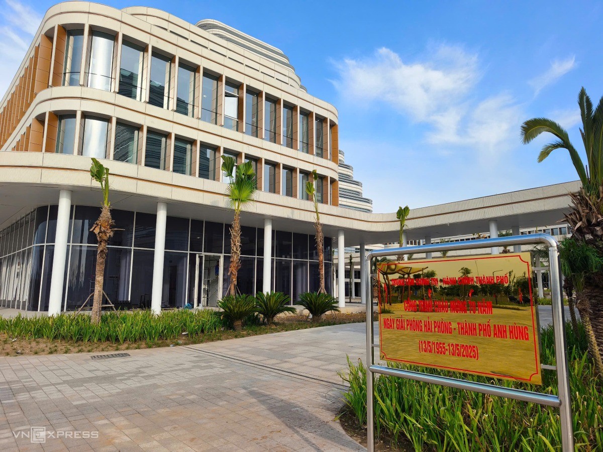 Trung tâm Hành chính công Hải Phòng: Nét son bên dòng sông Cấm