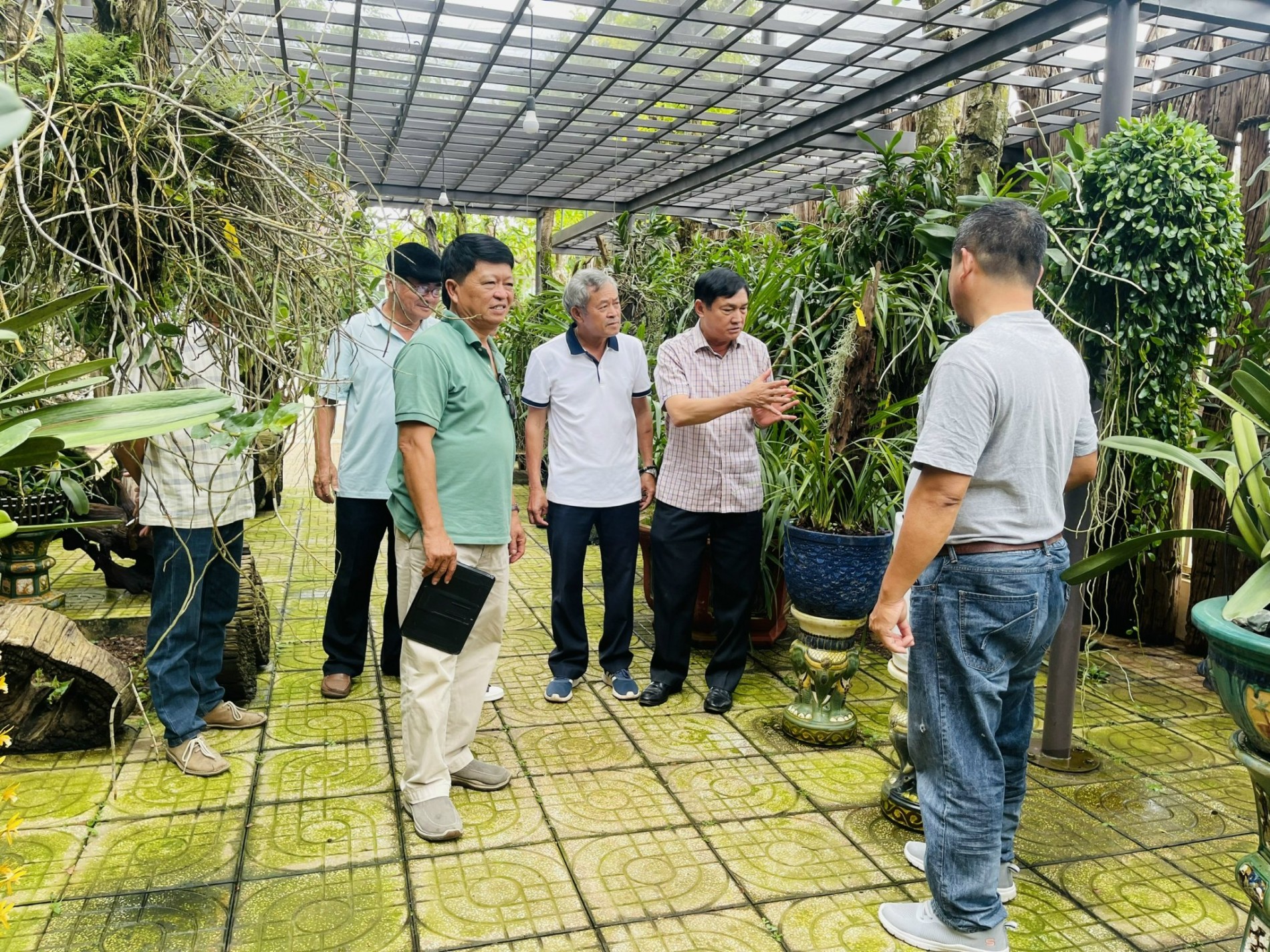 Tự hào là Nguôi trường “Giáo dục khai phóng” kết hợp Sinh vật cảnh