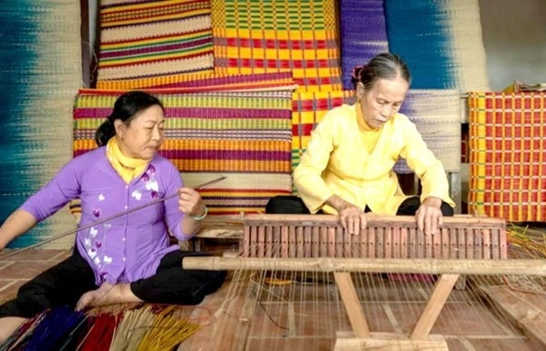 Du lịch cộng đồng thổi sức sống mới vào nghề dệt chiếu cói Kim Bồng