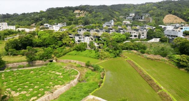 24 hộ trung lưu rời phố lên núi dựng làng nghỉ dưỡng: Giá trị tài sản tăng vọt sau 10 năm, nhưng không ai rời đi