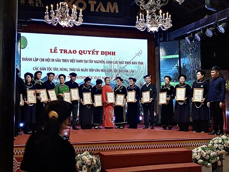 Giao lưu đàn tính, hát then Việt Bắc giữa lòng đại ngàn cao nguyên