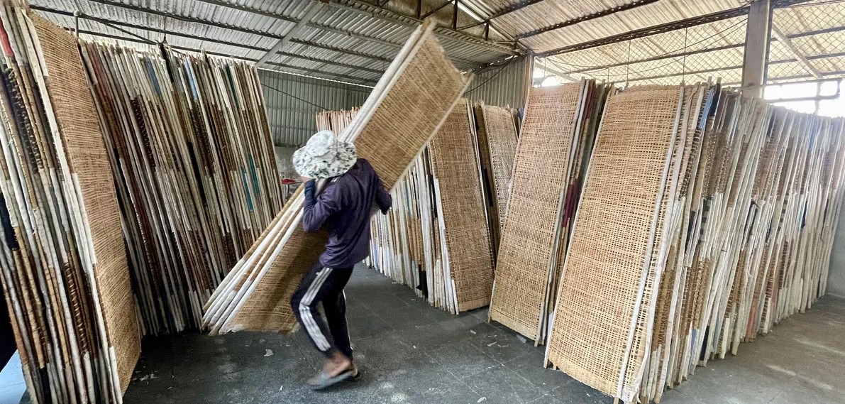 Bánh tráng Phú Hòa Đông – dấu ấn làng nghề truyền thống ở TP.HCM Bánh tráng Phú Hòa Đông – dấu ấn làng nghề truyền thống ở TP.HCM