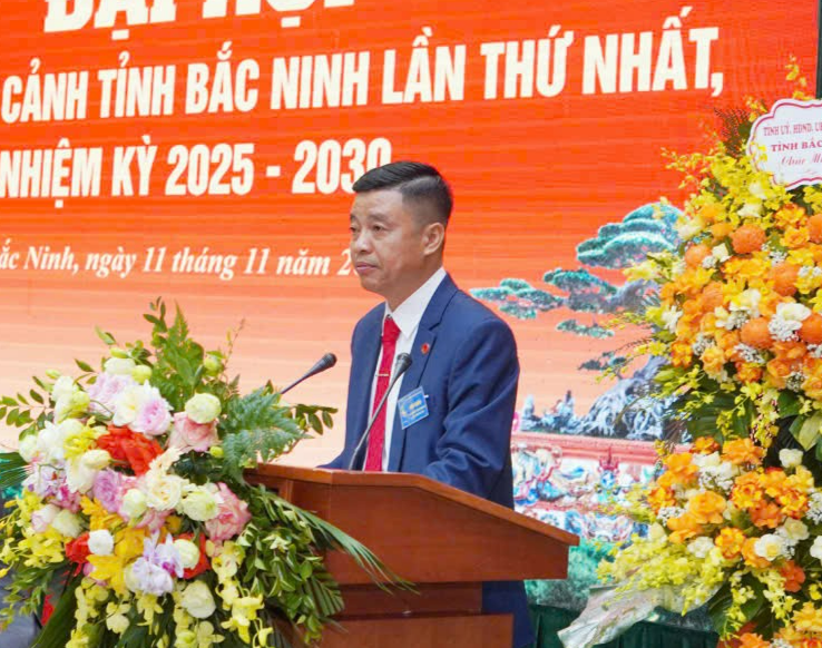 Đưa sinh vật cảnh trở thành một ngành nghề có tổ chức, thương hiệu, giá trị xuất khẩu Đưa sinh vật cảnh trở thành một ngành nghề có tổ chức, thương hiệu, giá trị xuất khẩu