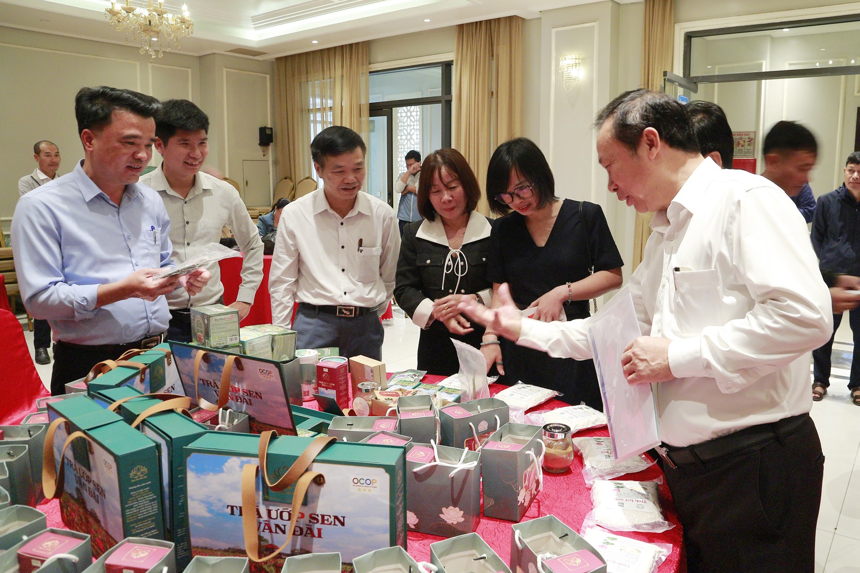 Hoa sen Đồng bằng sông Hồng: Hội nghị thúc đẩy tiêu thụ và hoàn thiện mô hình sản xuất Hoa sen Đồng bằng sông Hồng: Hội nghị thúc đẩy tiêu thụ và hoàn thiện mô hình sản xuất