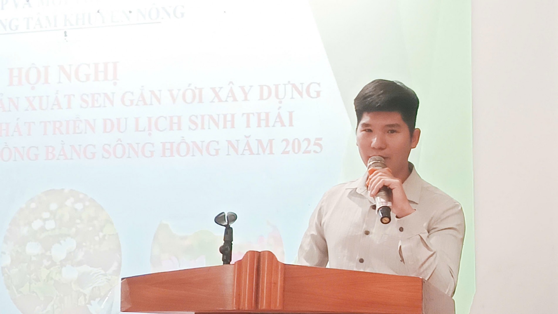 Hoa sen Đồng bằng sông Hồng: Hội nghị thúc đẩy tiêu thụ và hoàn thiện mô hình sản xuất Hoa sen Đồng bằng sông Hồng: Hội nghị thúc đẩy tiêu thụ và hoàn thiện mô hình sản xuất