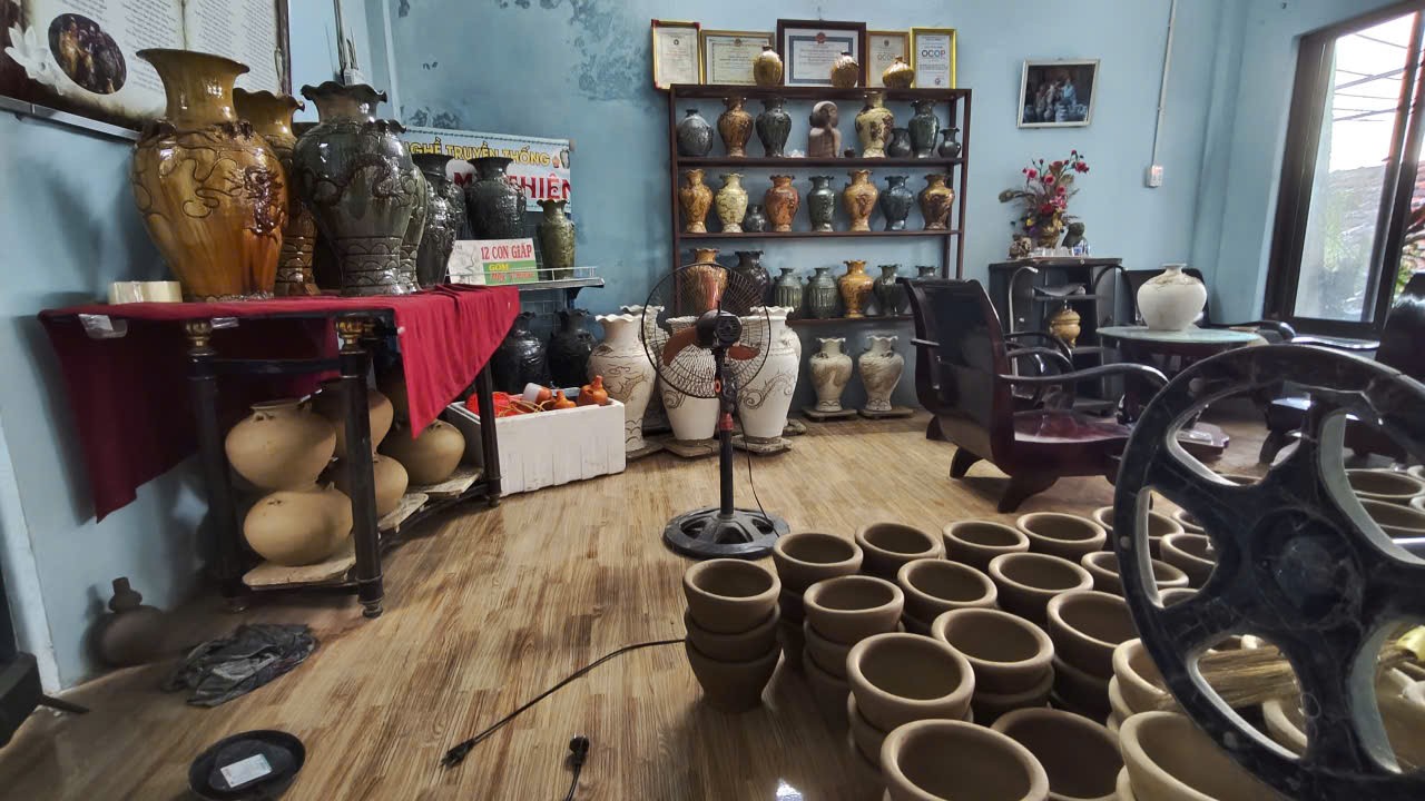 Làng gốm Mỹ Thiện (Quảng Ngãi): Giữ lửa nghề truyền thống giữa thách thức thời hiện đại Làng gốm Mỹ Thiện (Quảng Ngãi): Giữ lửa nghề truyền thống giữa thách thức thời hiện đại