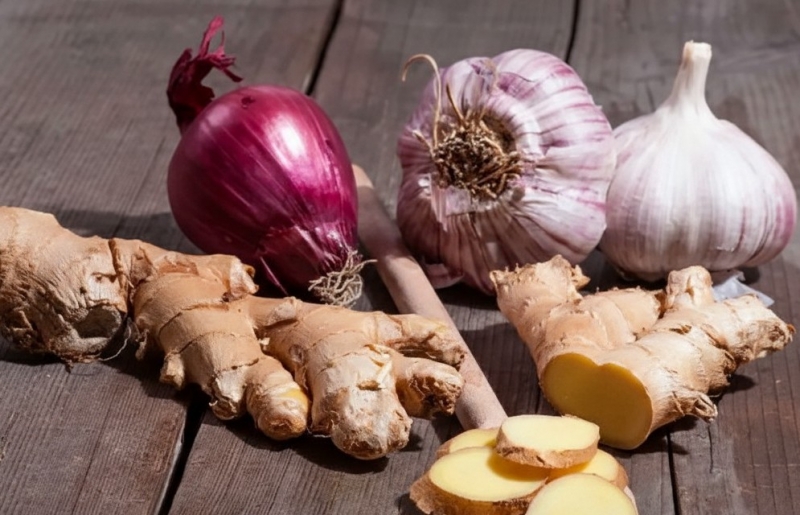 Chuyên gia hướng dẫn cách dùng tỏi, hành tây và gừng sống an toàn, tốt cho sức khỏe