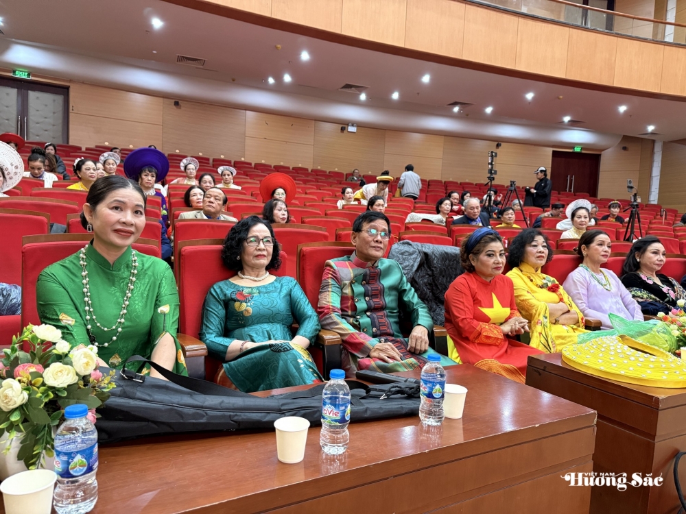 CLB Dân ca Ví, Giặm Xứ Nghệ tại Hà Nội kỷ niệm 80 năm Ngày Di sản Văn hóa Việt Nam