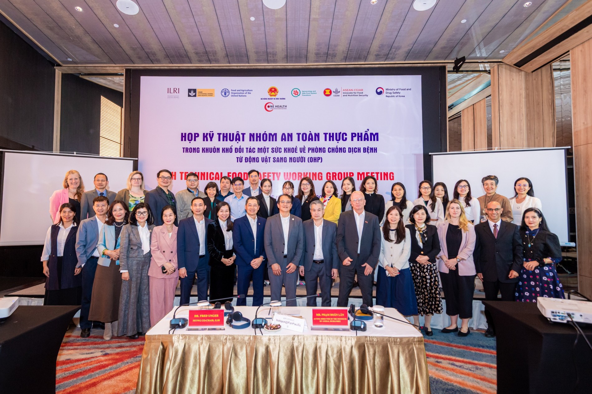 Cuộc họp lần thứ 4 FSTWG: Tăng cường phối hợp đa ngành vì một hệ thống an toàn thực phẩm bền vững Cuộc họp lần thứ 4 FSTWG: Tăng cường phối hợp đa ngành vì một hệ thống an toàn thực phẩm bền vững